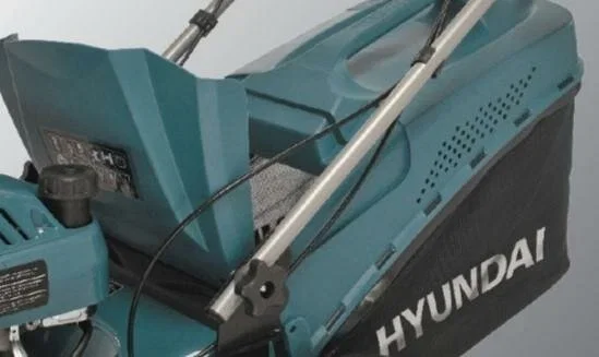 Бензиновая газонокосилка Hyundai L 5110RS, 5.6 л.с., 50.8 см самоходная